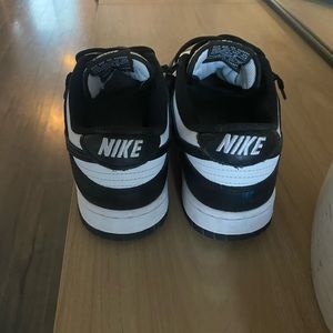 Nike Panda Low Dunks
